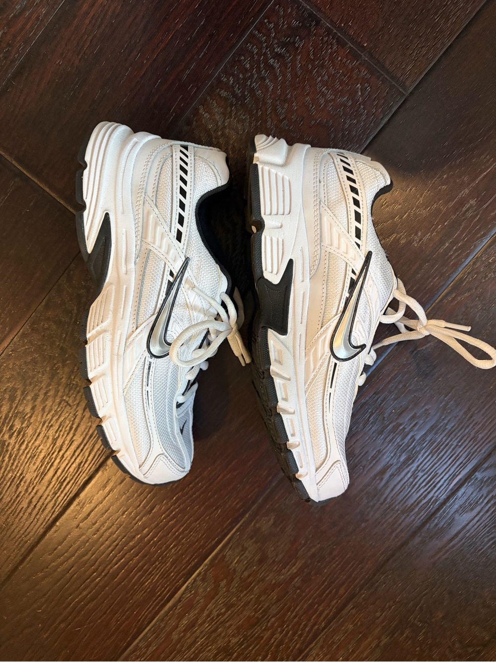 Nike Initiator Running Shoe - Women's 7 - Picture 6 of 8